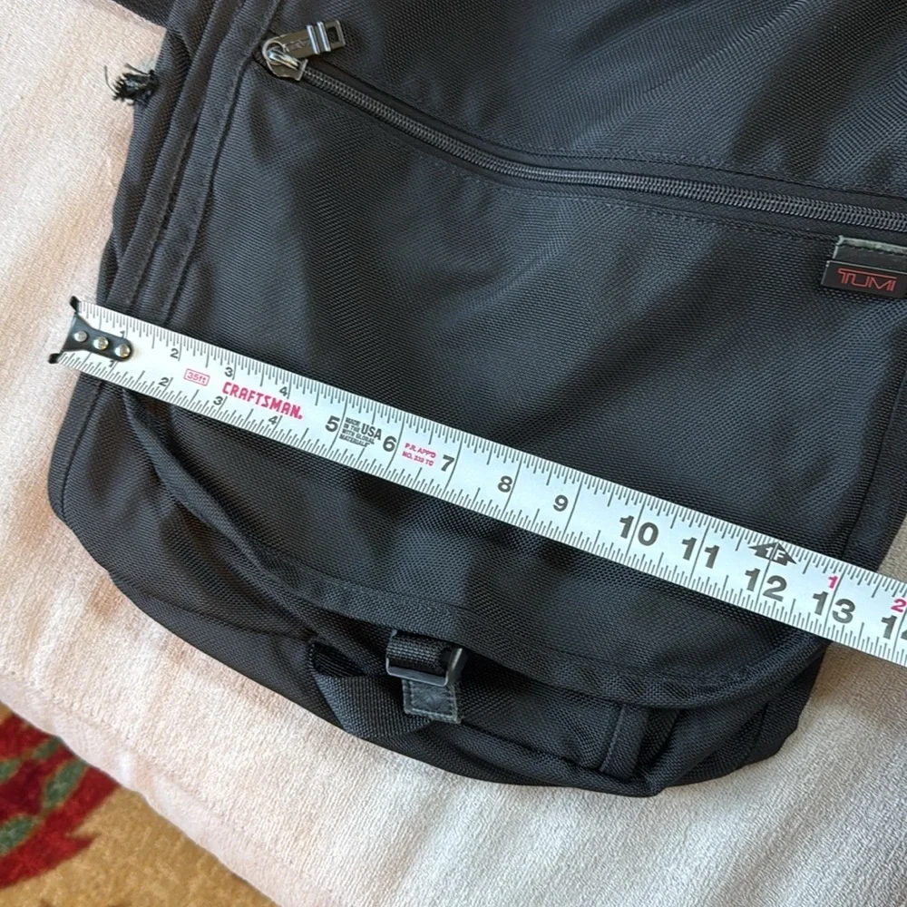 Tumi Made in the USA Crossbody Messenger Bag in Black